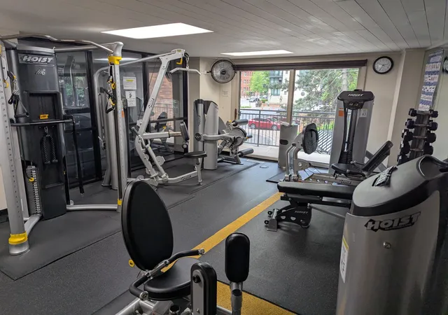 2nd image of 210 W Grant St, Minneapolis, MN 55403