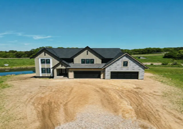 1st image of 9781 Frontier Ln, Lakeville, MN 55044 | MLS# 7079782