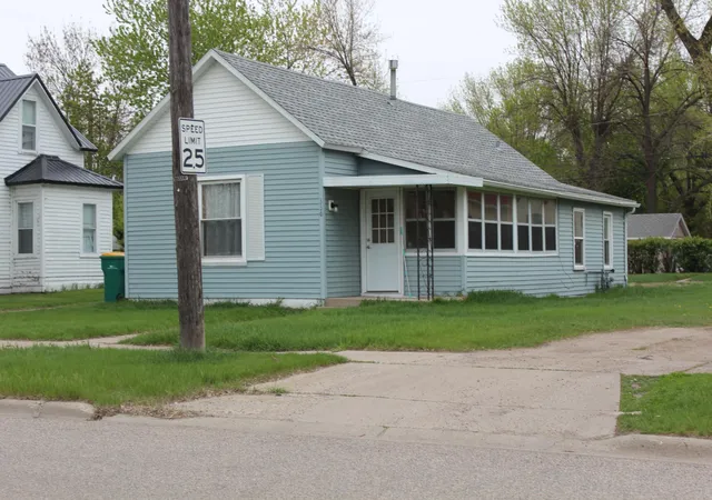 30th image of 336 W Main St W, Mayville, ND 58257 | MLS# 7079795
