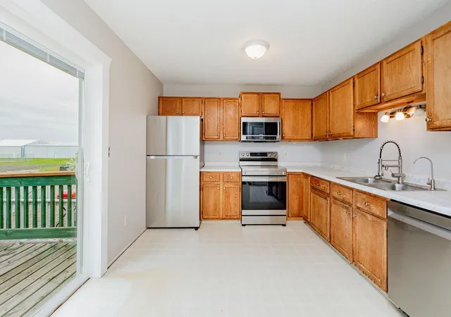 4th image of 305 6Th St Nw, West Fargo, ND 58078 | MLS# 7079841