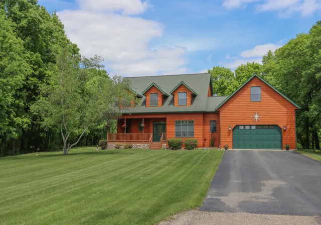 Homes for sale in North Mankato, MN | 38462 498th St, North Mankato, MN 56003 | MLS# 7079851