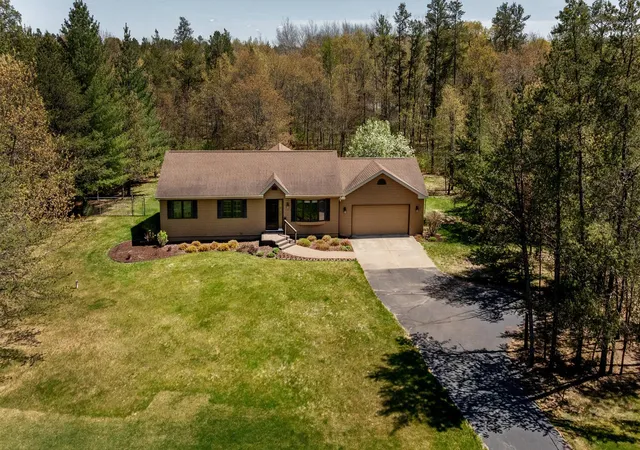 1st image of 11700 Forestview Dr, Baxter, MN 56425 | MLS# 7079865