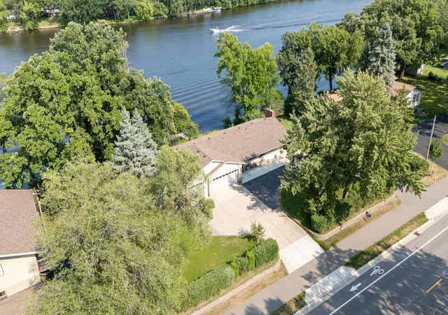 60th image of 904 Riverside Ave N, Sartell, MN 56377 | MLS# 7079911