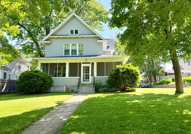 55th image of 817 Central Ave, Red Wing, MN 55066 | MLS# 7079953