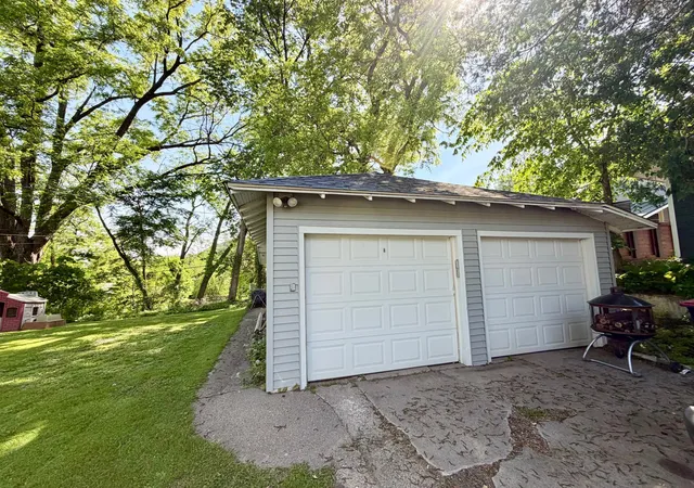 5th image of 817 Central Ave, Red Wing, MN 55066 | MLS# 7079953