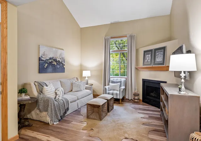 Photo 4 of Single family home for sale at 3629 Vermilion Ct N #1106, Saint Paul, MN 55122 | MLS# 7079966 | Listing updated on 2026-10-30