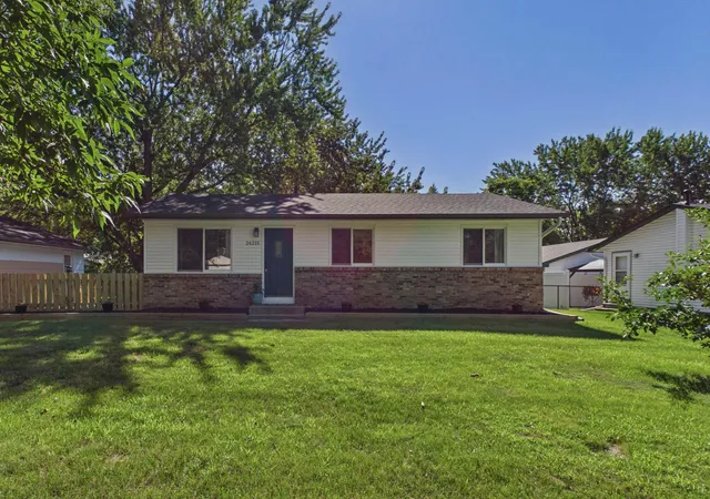 1st image of 26215 6th St W, Zimmerman, MN 55398 | MLS# 7080078