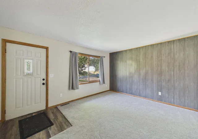 2nd image of 26215 6th St W, Zimmerman, MN 55398 | MLS# 7080078