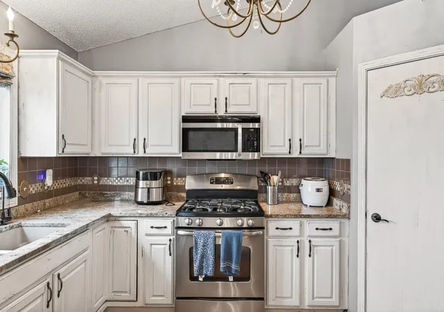 3rd image of 898 Harrison Dr, Big Lake, MN 55309 | MLS# 7080083