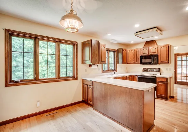 Homes for sale in Eden Prairie, MN | 16760 N Manor Rd, Eden Prairie, MN 55346 | MLS# 7080365