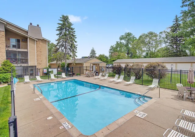 1st image of 2030 Ridge Dr #32, Minneapolis, MN 55416 | MLS# 7080402