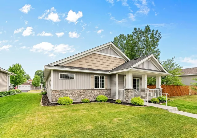 Homes for sale in Cambridge, MN | 1591 Elm St S, Cambridge, MN 55008 | MLS# 7080434