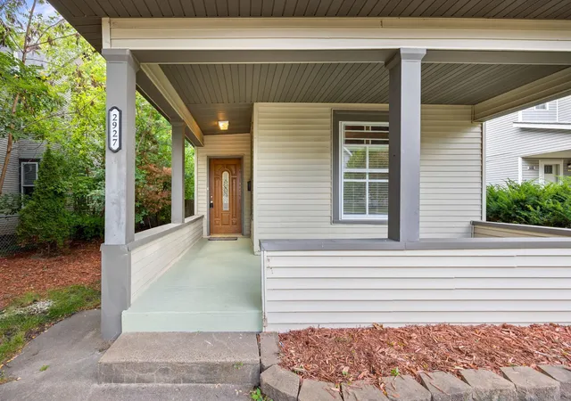 Photo 3 of Single family home for sale at 2927 Girard Ave N, Minneapolis, MN 55411 | MLS# 7080444 | Listing updated on 2026-09-28