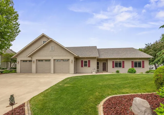 Homes for sale in Hutchinson, MN | 1278 Birdie Cir Nw, Hutchinson, MN 55350 | MLS# 7080446