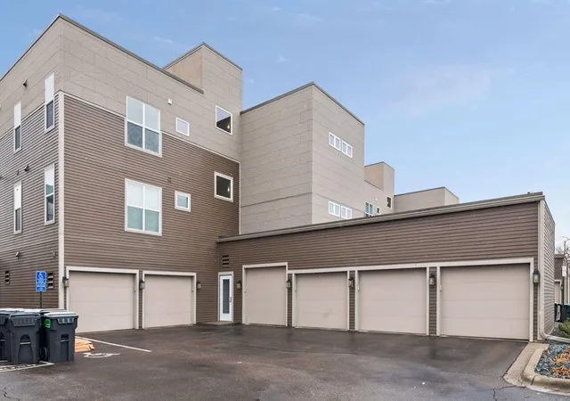 2nd image of 3970 Wooddale Ave S, Minneapolis, MN 55416