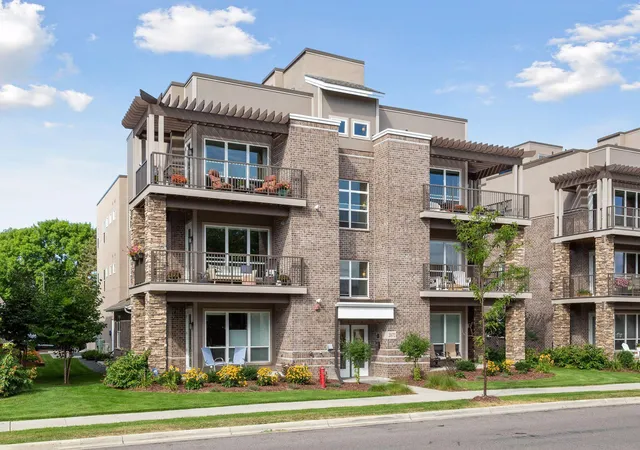 4th image of 3970 Wooddale Ave S, St. Louis Park, MN 55416