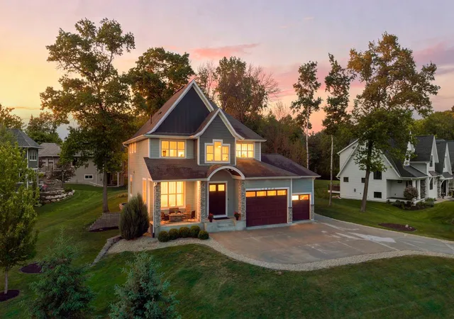 Photo 2 of Single family home for sale at 16685 Judicial Rd, Lakeville, MN 55044 | MLS# 7080519 | Listing updated on 2026-09-19