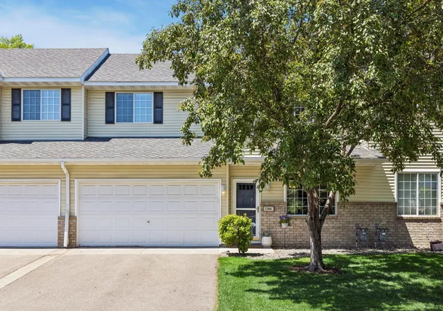 Homes for sale in Woodbury, MN | 3200 Juniper Cir #C, Woodbury, MN 55125 | MLS# 7080522