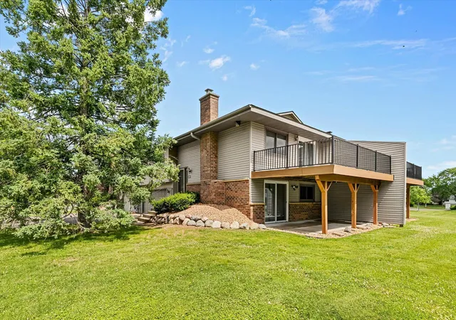 Homes for sale in Shoreview, MN | 4143 Sylvia Ct, Shoreview, MN 55126 | MLS# 7080562