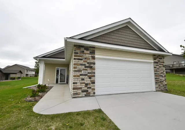 2nd image of 106 11th St N, Goodhue, MN 55027 | MLS# 7080642