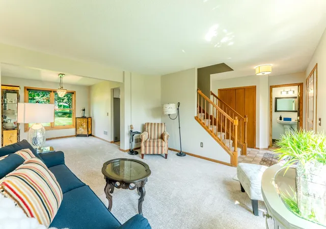 Photo 3 of Single family home for sale at 3096 Copper Oaks Draw, Saint Paul, MN 55125 | MLS# 7080670 | Listing updated on 2026-08-31