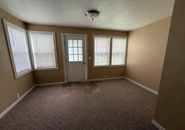 Photo 4 of Single family home for sale at 231 10th Avenue, Worthington, MN 56187 | MLS# 7080678 | Listing updated on 2026-09-14