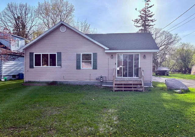 Homes for sale in International Falls, MN | 1118 11th Ave, International Falls, MN 56649 | MLS# 7080751