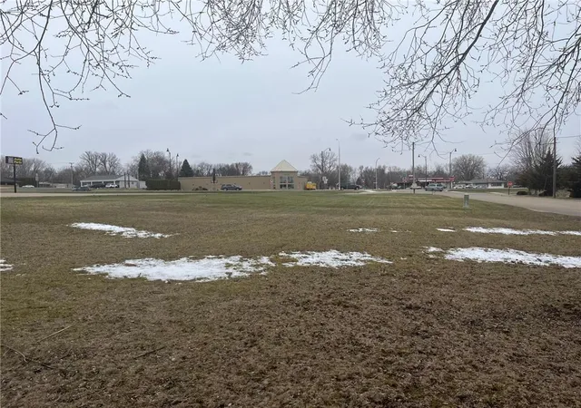 1st image of 1916 Main St, Albert Lea, MN 56007 | MLS# 7080766