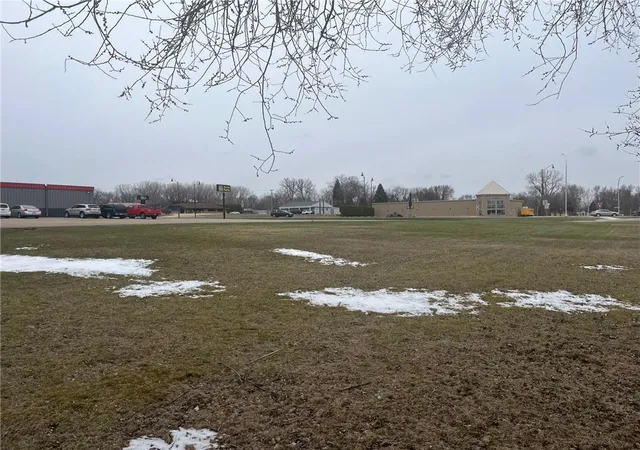 2nd image of 1916 Main St, Albert Lea, MN 56007 | MLS# 7080766