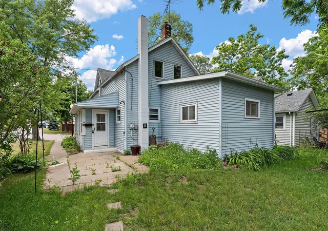 Homes for sale in Hastings, MN | 323 Tyler St, Hastings, MN 55033 | MLS# 7080807