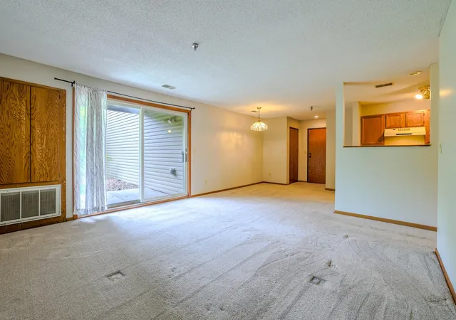 Photo 2 of Sale Pending at 1225 Ferndale St N #B1, Saint Paul, MN 55119 | MLS# 7080893 | Listing updated on 2026-08-27