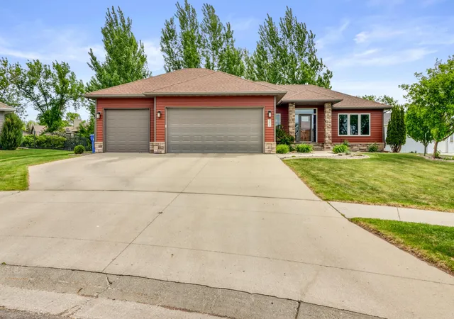 1st image of 5831 Autumn Dr S, Fargo, ND 58104 | MLS# 7080929
