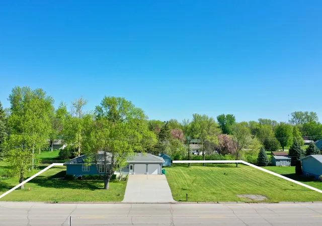 Photo 3 of Sale Pending at 606 3rd Avenue S, Raymond, MN 56282 | MLS# 7080936 | Listing updated on 2026-08-19
