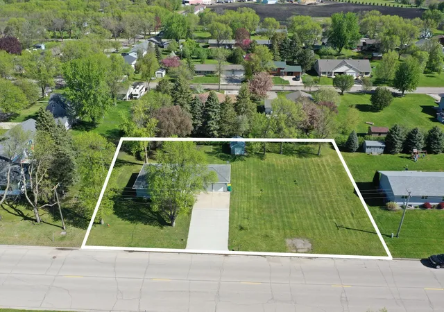 Photo 3 of Sale Pending at 606 3rd Avenue S, Raymond, MN 56282 | MLS# 7080936 | Listing updated on 2026-08-19