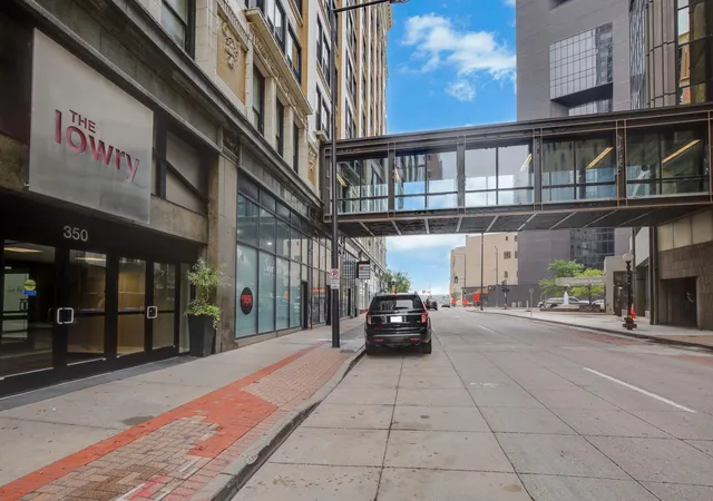 2nd image of 350 Saint Peter St, Saint Paul, MN 55102