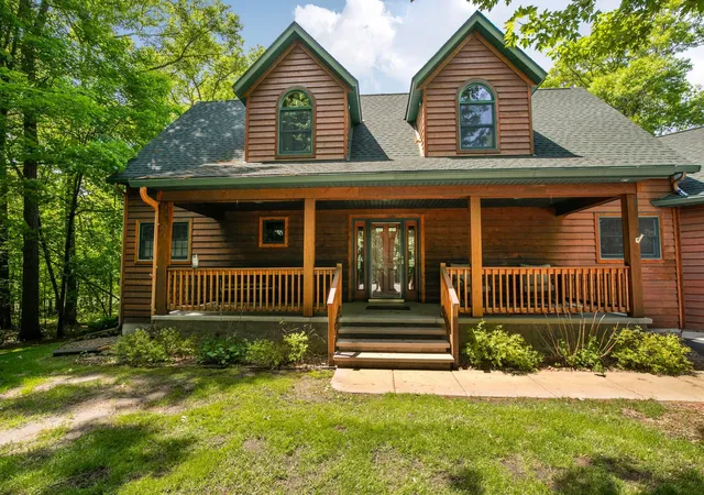 5th image of 38151 Wilderness Ct, Sartell, MN 56377 | MLS# 7081166