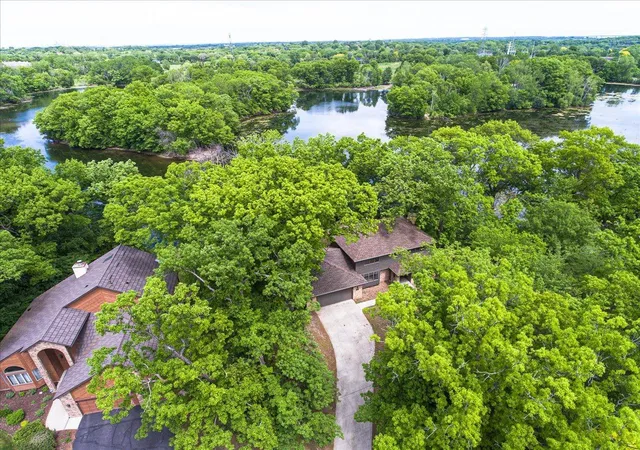 1st image of 1473 Lake Park Cir, Saint Paul, MN 55122 | MLS# 7081191