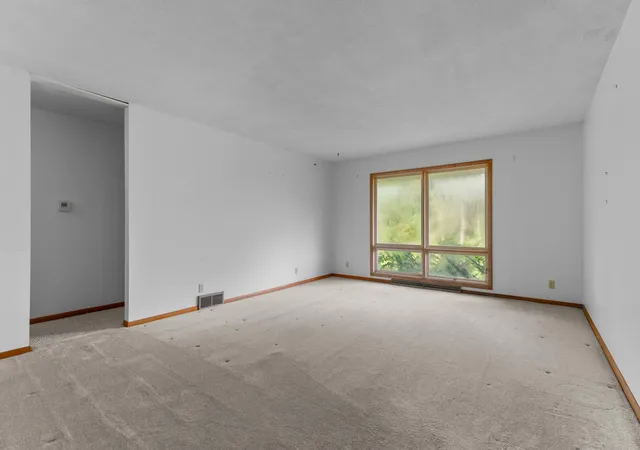 Photo 2 of Single family home for sale at 50 County 16 Rd Se, Rochester, MN 55904 | MLS# 7081202 | Listing updated on 2026-09-23
