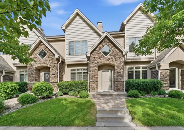 Photo 1 of Single family home for sale at 635 Willoughby Way W, Hopkins, MN 55305 | MLS# 7081222 | Listing updated on 2026-09-06
