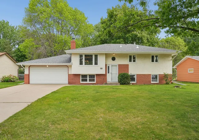 Homes for sale in Spring Lake Park, MN | 543 Westby Dr Ne, Spring Lake Park, MN 55432 | MLS# 7081229