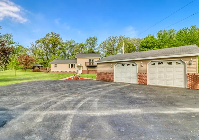 Photo 3 of Single family home for sale at 23816 Wheeler Lake Rd, Detroit Lakes, MN 56501 | MLS# 7081255 | Listing updated on 2026-08-13