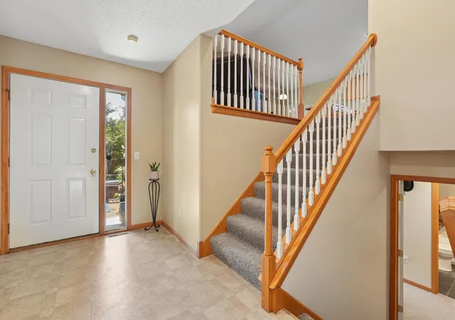 4th image of 12679 Radisson Rd Ne, Minneapolis, MN 55449 | MLS# 7081324