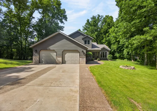 3rd image of 16705 Par Cir Sw, Pine City, MN 55063 | MLS# 7081342