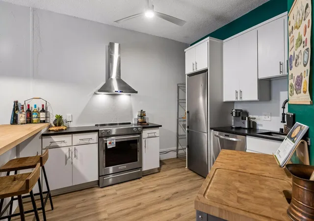 5th image of 601 S 9Th St, Minneapolis, MN 55404