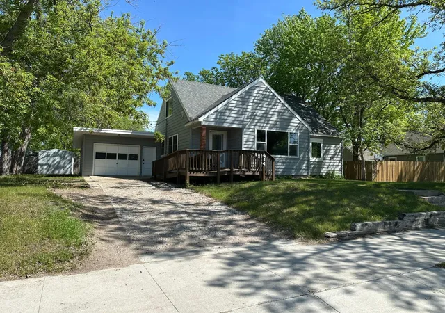 Photo 1 of Single family home for sale at 414 Willow St W, Detroit Lakes, MN 56501 | MLS# 7081403 | Listing updated on 2026-06-18