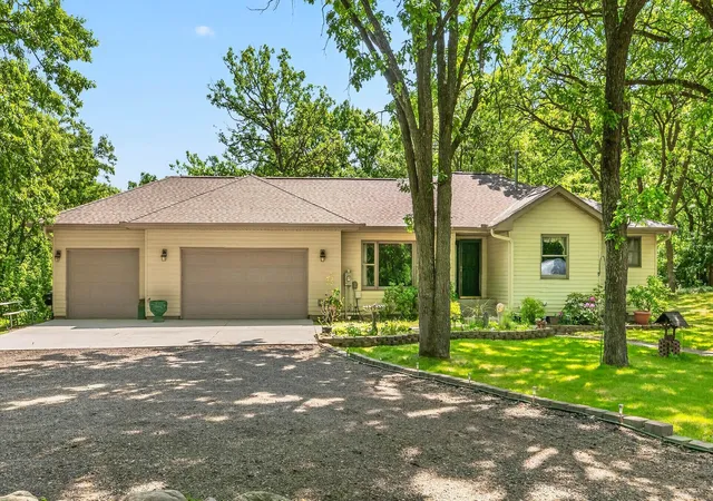 Photo 3 of Single family home for sale at 26275 136th Street Nw, Zimmerman, MN 55398 | MLS# 7081450 | Listing updated on 2026-08-31