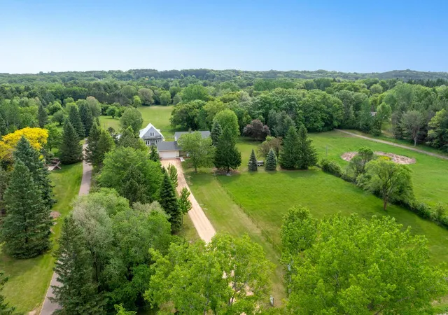 Photo 1 of Single family home for sale at 2733 Neal Ave N, West Lakeland Twp, MN 55082 | MLS# 7081473 | Listing updated on 2026-09-14