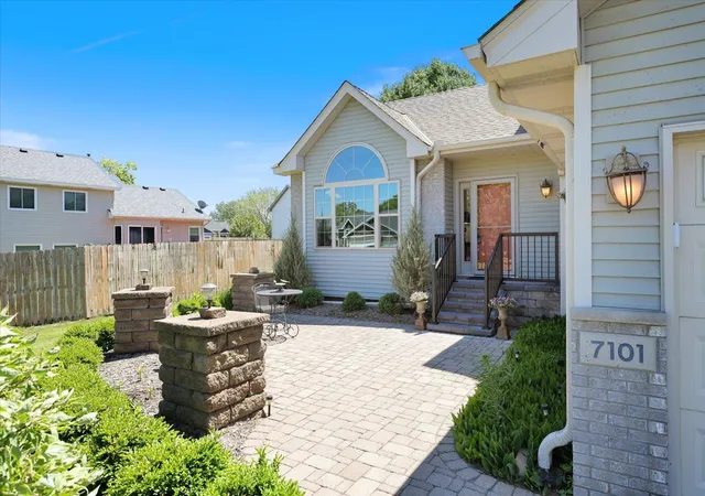 2nd image of 7101 91st Trl N, Brooklyn Park, MN 55445 | MLS# 7081498