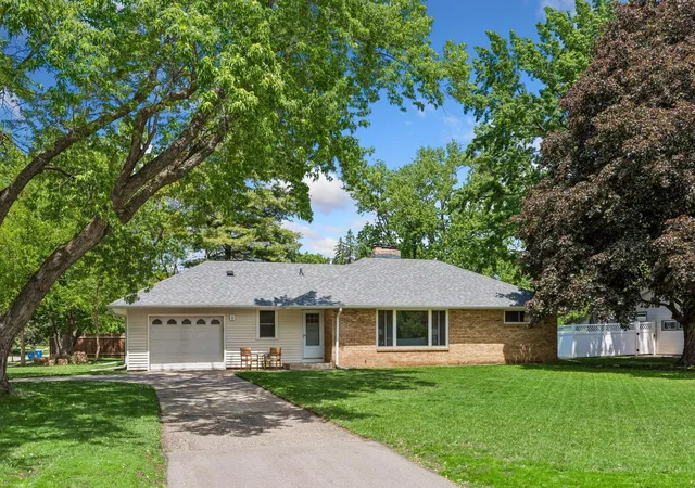 Photo 2 of Single family home for sale at 6 Mission Ln, Minneapolis, MN 55420 | MLS# 7081508 | Listing updated on 2026-08-31