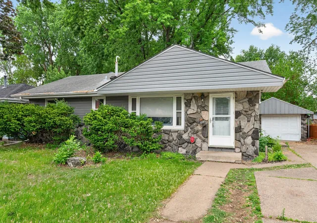 2nd image of 6607 46th Pl N, Crystal, MN 55428 | MLS# 7081520